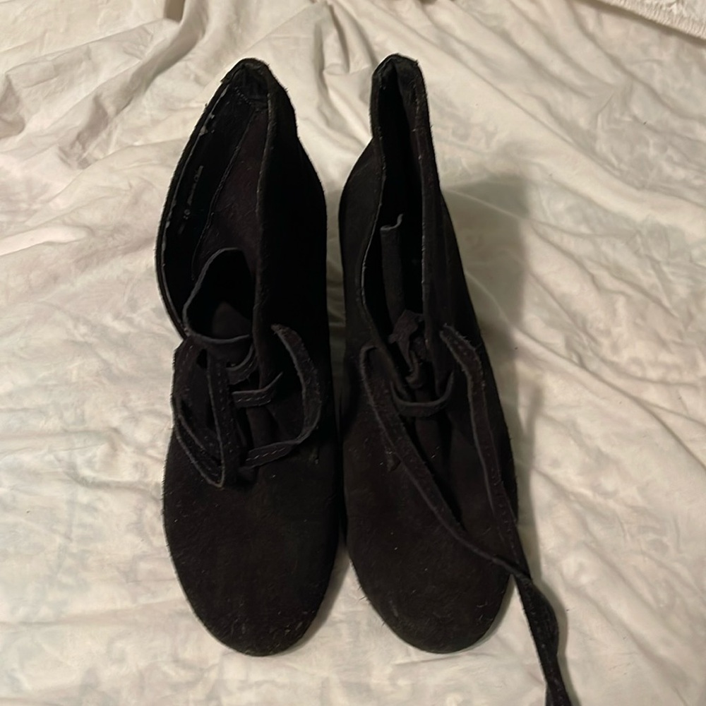 DV by Dolce Vita Booties Suede